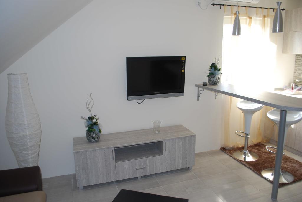 Franstal Apartments Belgrad Oda fotoğraf