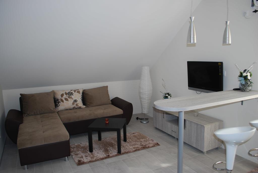 Franstal Apartments Belgrad Oda fotoğraf